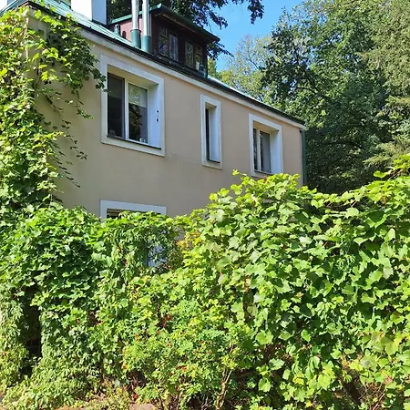 W Ogrodzie Apartament Podkowa Leśna